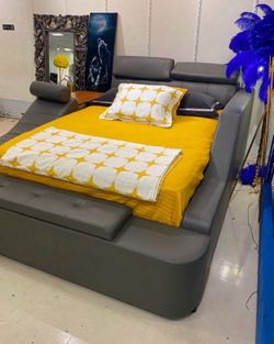 ‼️Floor Model Flash Sale‼️ Transformer Bed Frame With Massage 