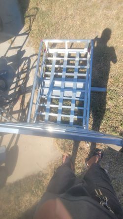 500lbs capacity rack with ramp