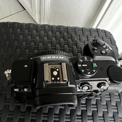 Nikon z5