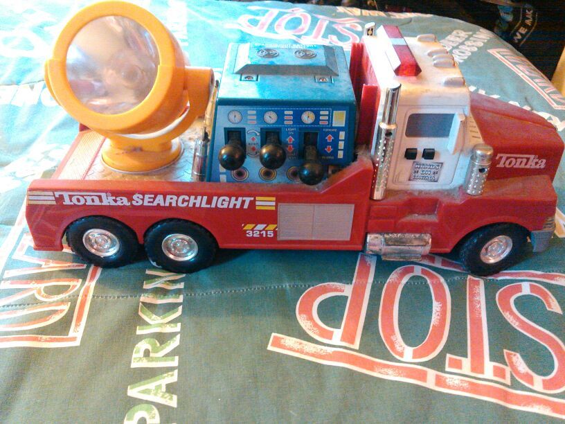Tonka searchlight fire truck 3215 for Sale in New York NY OfferUp