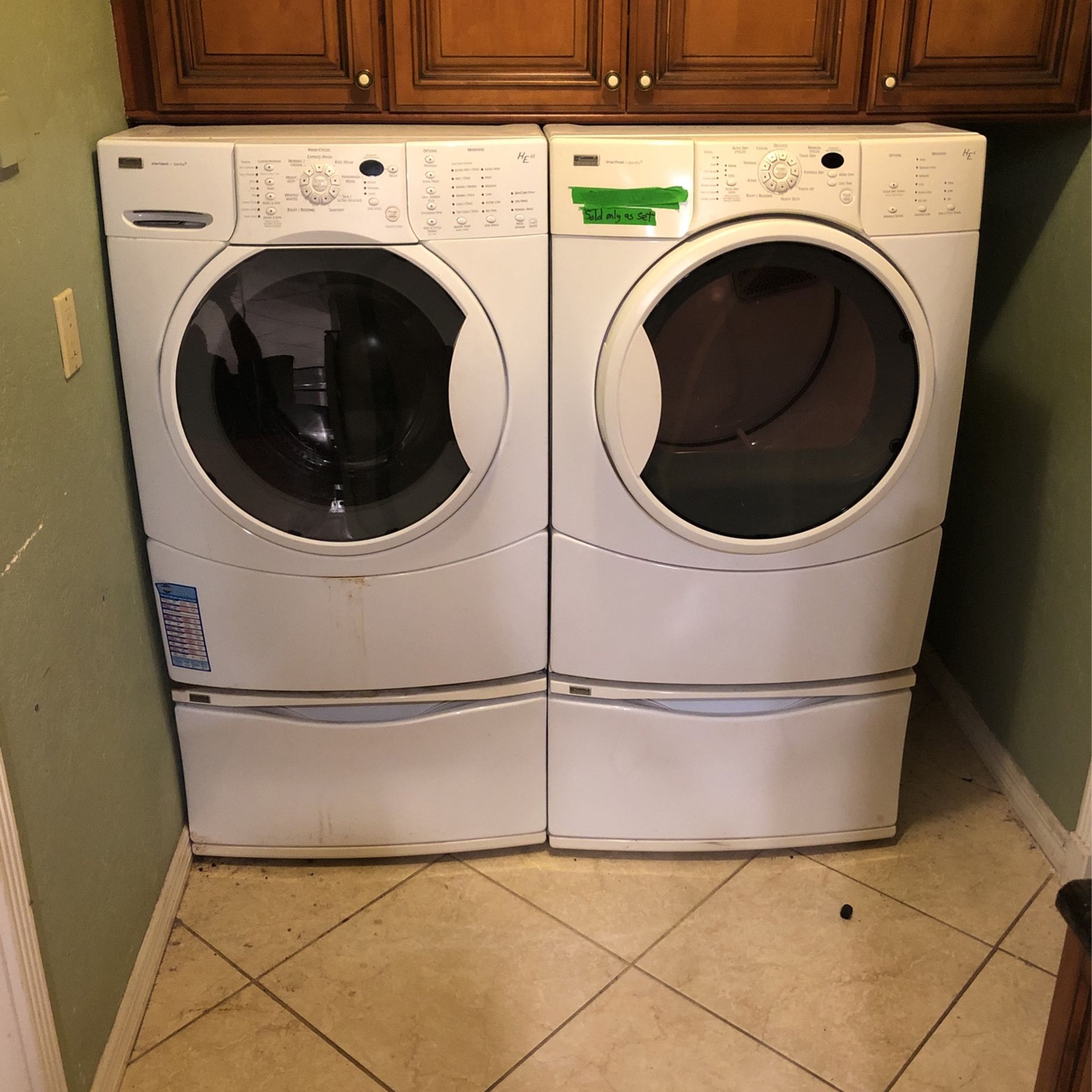 Electric Kenmore Washer/Dryer Set