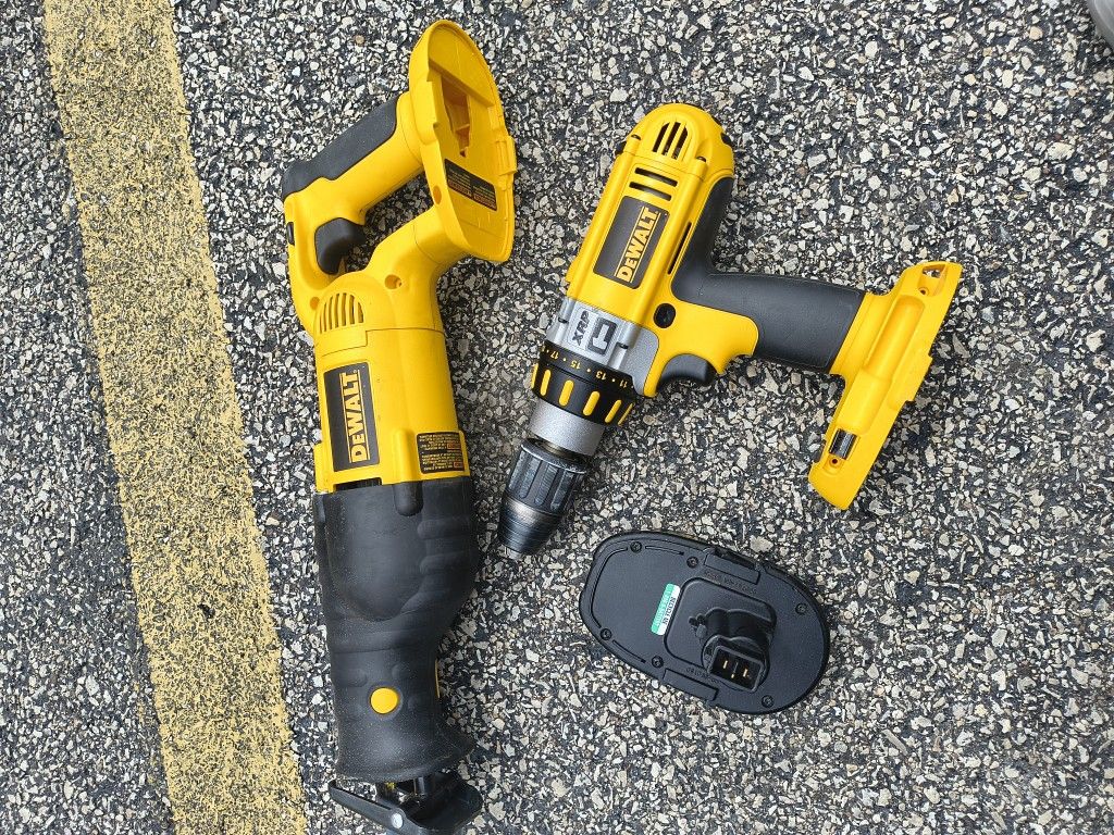 Dewalt Sawsaw And Drill One Battery No Charger