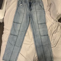 BDG Straight Leg Jeans Size 28