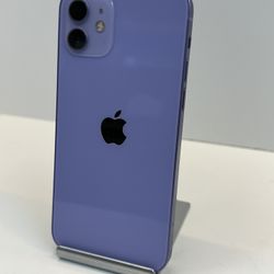 Apple iPhone 12 64gb. ( Fully Unlocked )