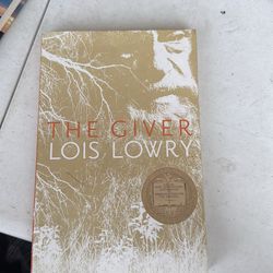 The giver Lois lowey Book