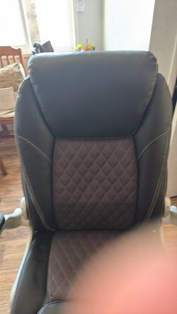 Gaming chair