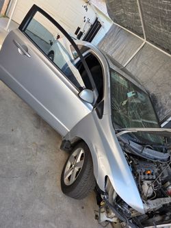 Honda Civic 2006 - 2011 Parts Engine Motor and Transmission Rims with  Tires and More.. Ask for Prices...