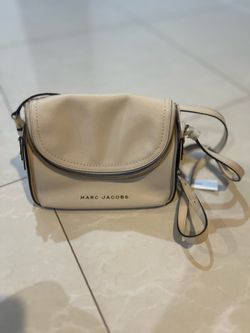 Brand new Marc Jacobs Groove 2.0 Mini Messenger Bag MSRP $395