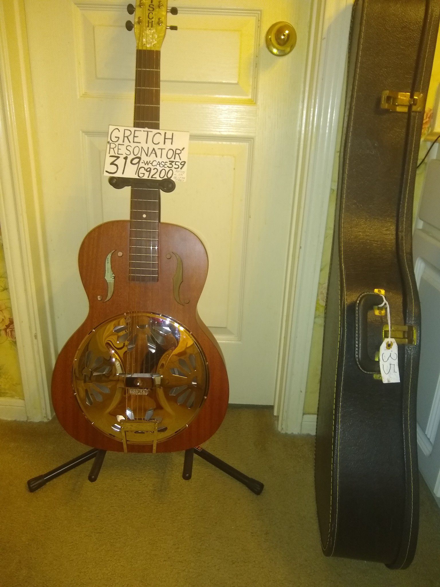 Gretsch Resonator Acoustic Guitar in solid mahogany perfect showroom condition with case!