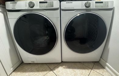 Samsung Washer & Gas Dryer