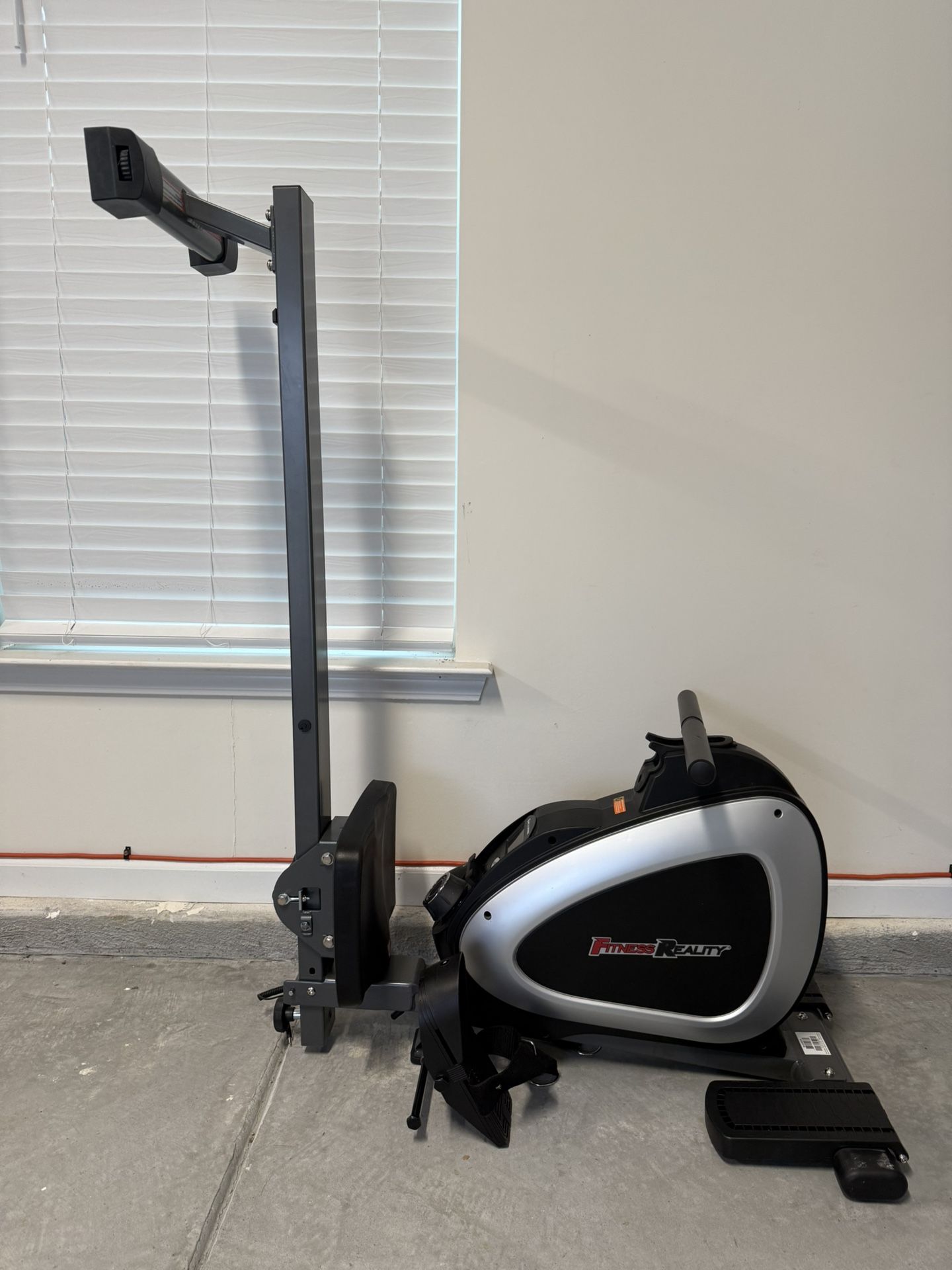 Fitness Reality Rowing Machine