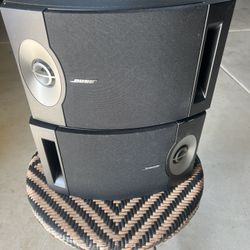 2- BOSÉ 201 V Book shelf speakers