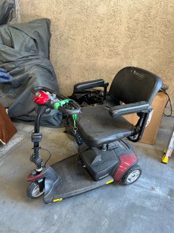 Electric wheelchair scooter