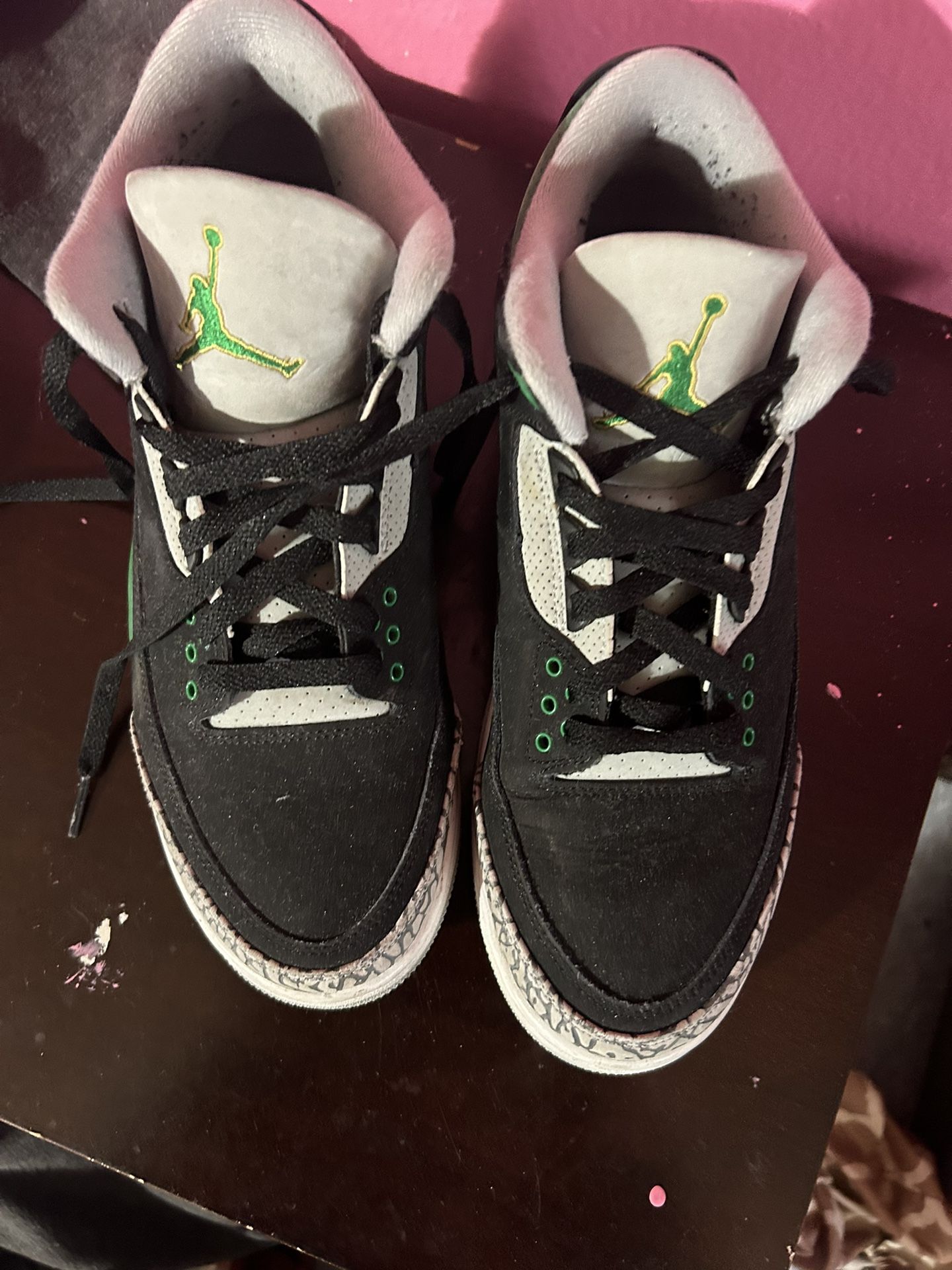 Jordan 3s Pine Green
