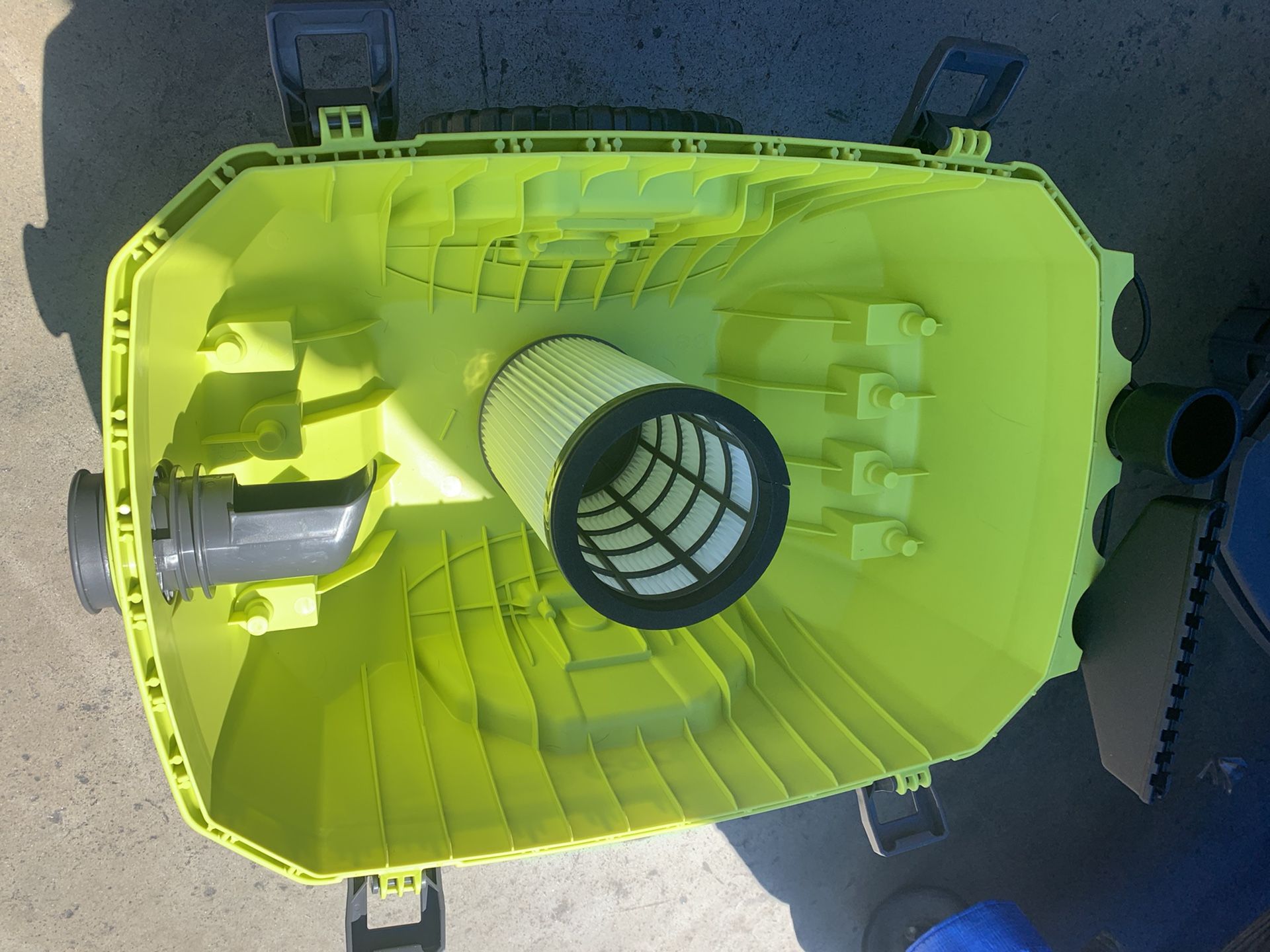 Ryobi Wet/dry Vacuum