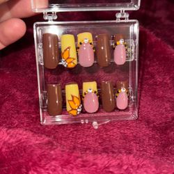 Sunflower Nails