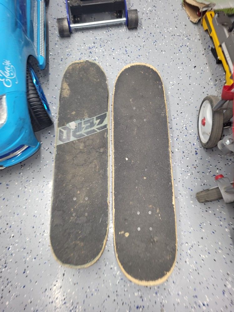 Skateboards (2)