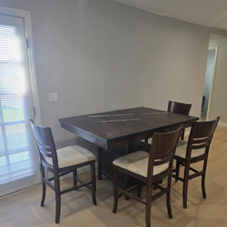 Dinning table and 4 chairs