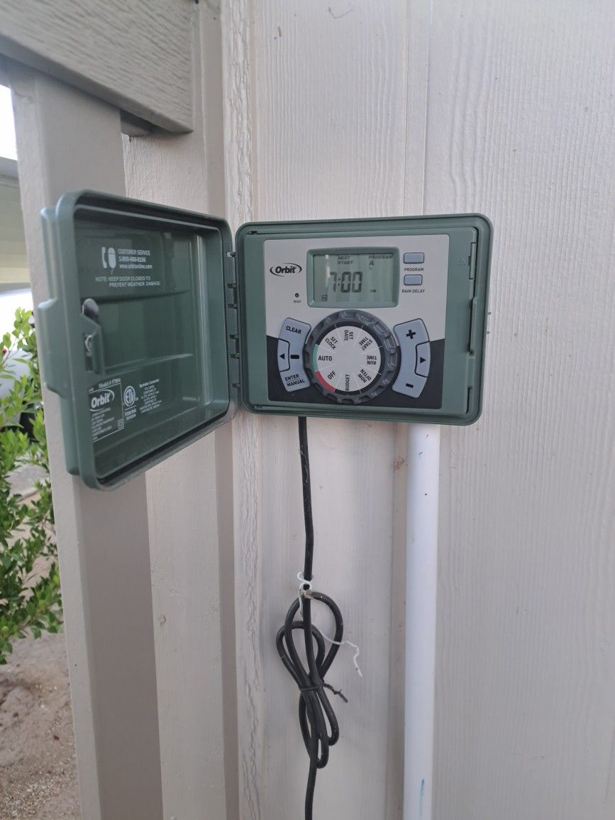 Sprinkler Outdoor 4-station Orbit