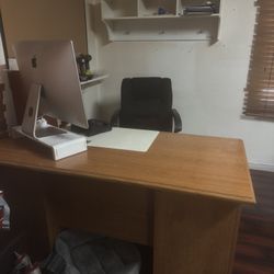 DESK FOR SALE *SEND BEST OFFER*