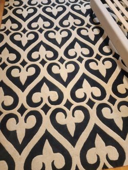 8x11 Wool Rug