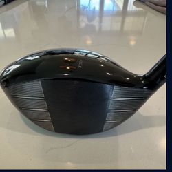 BRAND NEW Titleist TSR2 Driver