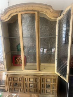 Classic wood chine caninet
