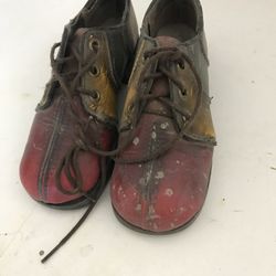 Antique child shoes