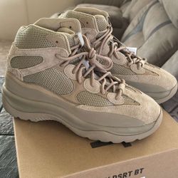 Yeezy Desert Boot Rock
