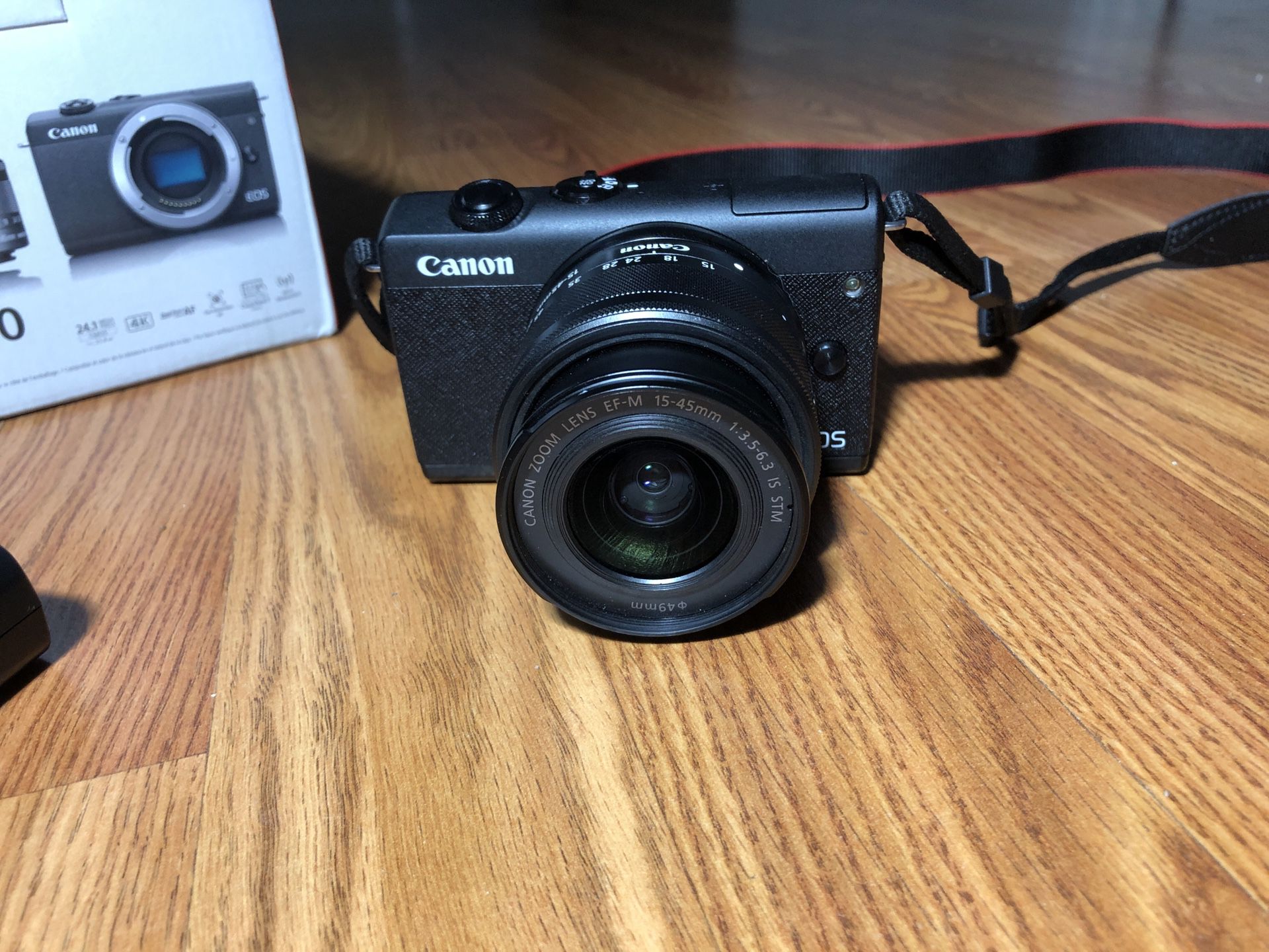 EOS M200 Mirrorless Camera with Lens