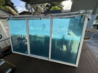 White,ESR ,L E, With Screen Size 106x62 3/4