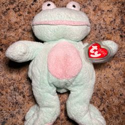 Ty Pluffies Stuffed Toy: Grins the Frog. 