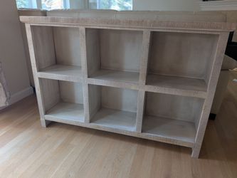 6-Cube Storage Bookcase/console table Whitewash Finish