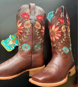 Nokota Horse Embroidered Floral Cowgirl Boots Square Toe Brown Size [8] NWB
