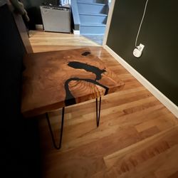 Two Live Edge End Tables Set Of 2 