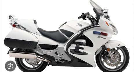 2009 Honda ST1300 PA please read description