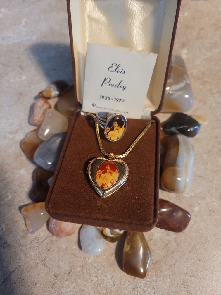 EPV8S PRESLEY PENDANT & RING