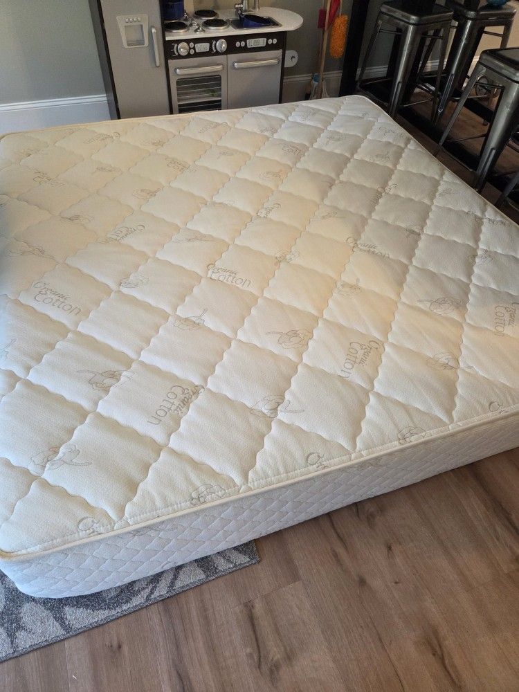 SleepEZ Select Sleep Best Selling Organic King Mattress