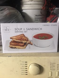 Soup And Sandwich Serving Set