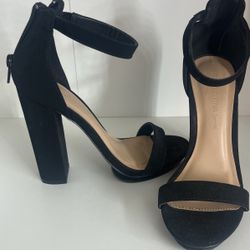 Suede Chunky Heel sandals