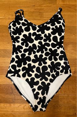 Swim suit