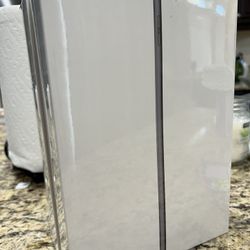 iPad 9Th generation 64 gigs BRAND NEW