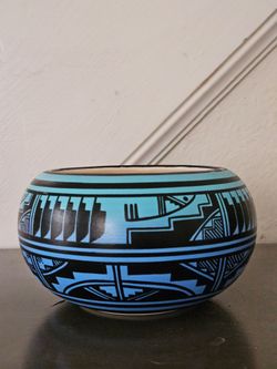 Vintage Signed Native American Ute Mountain Tribe Southwestern Pottery Bowl