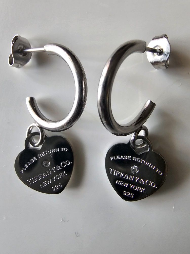 Tiffany  &  CO Silver Heart Earrings 