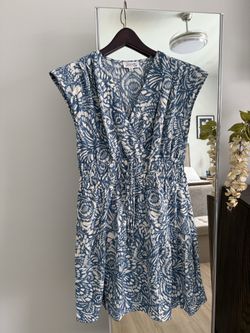 Women dress