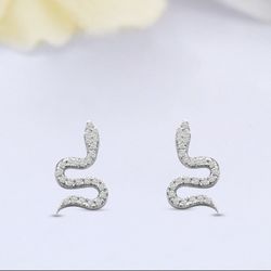 14k Gold Diamonds Earrings 