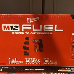 Milwaukee M12 FUEL 12V Lithium-lon Brushless Cordless 4-in-1 Installation 3/8 in. Drill Driver Kit with 4-Tool Heads
