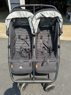 Zoe double / triple stroller with travel bag