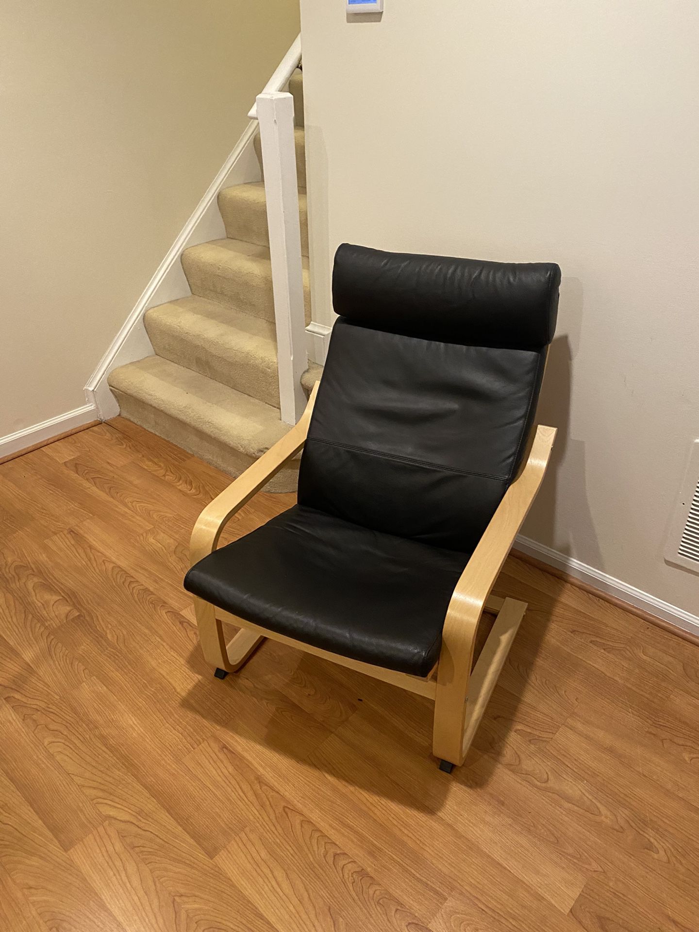 Leather IKEA Poang chair for $7.99 at GW! : r/ThriftStoreHauls