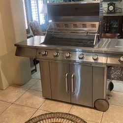 Jenn Air Natural Gas BBQ Grill  - Never Used.